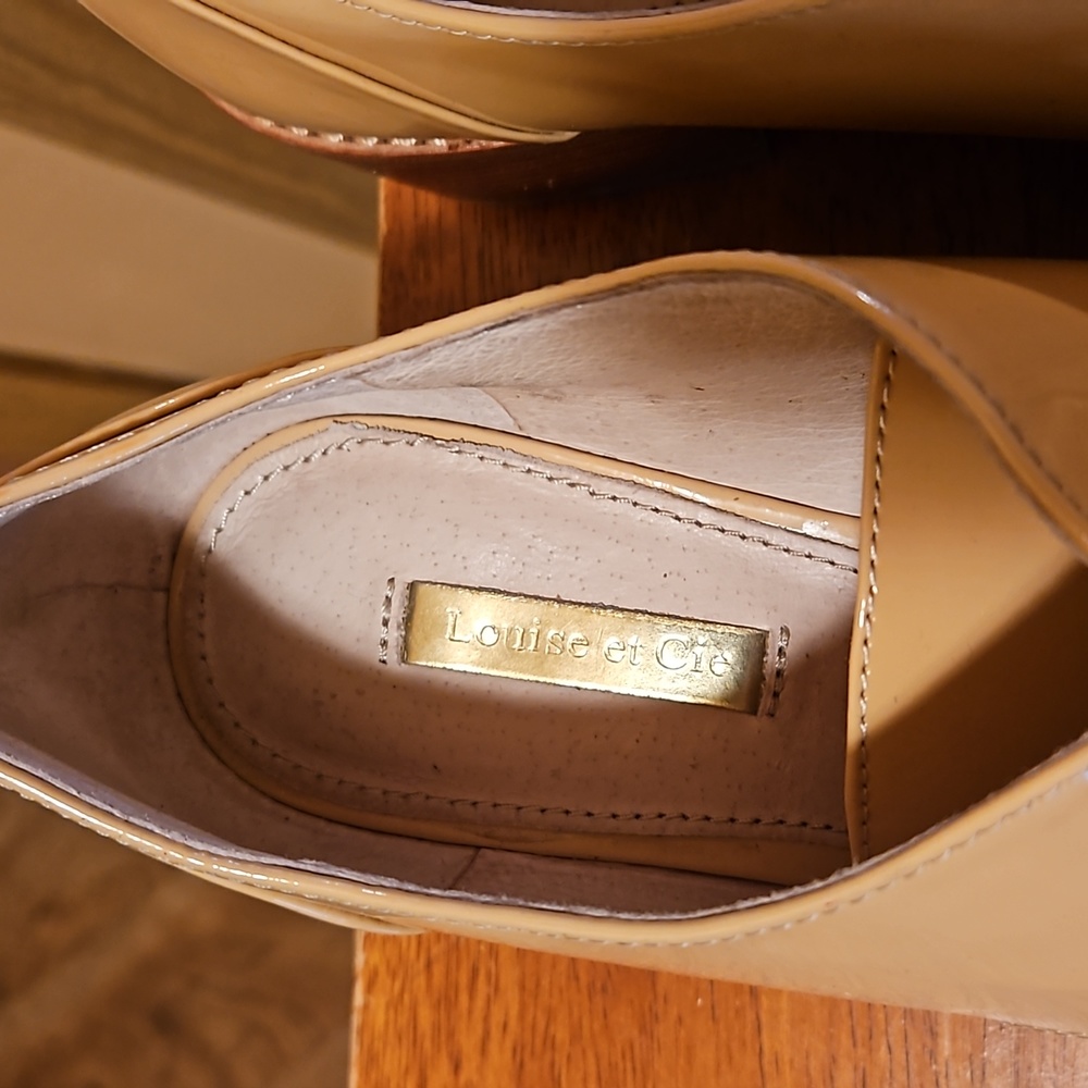 Louise et Cie Tan Patent Leather Lace Up Stacked Block Heel Oxford Shoes 9. - Picture 2 of 6